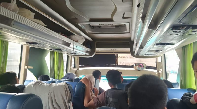 Tour Ke Pangandaran Guru-Guru SMP-SMA Terpadu Babussalam
